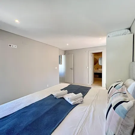 Premium With Pool By Homing *