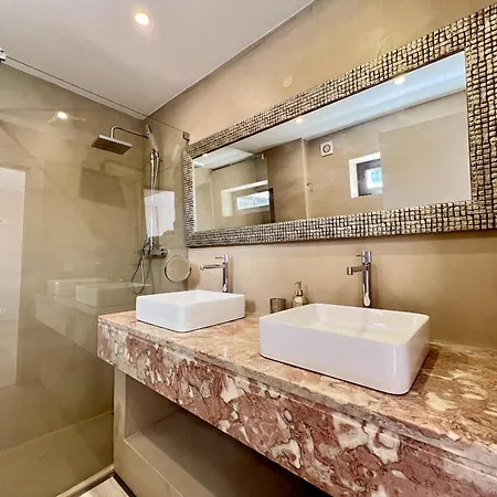 Βίλα Premium With Pool By Homing