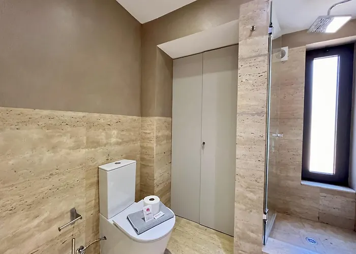 Premium With Pool By Homing