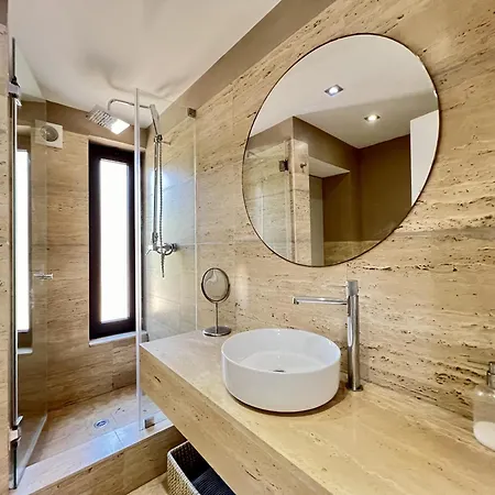 Premium With Pool By Homing *